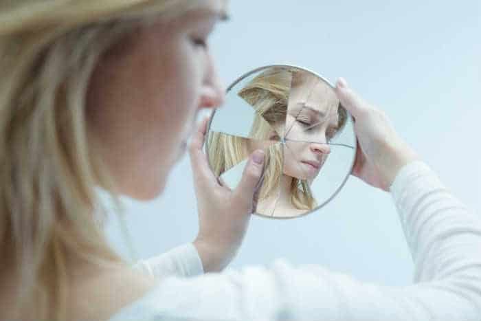 mirror phobia